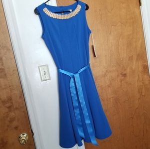 💙NWT L Haani Dark Blue Flared Pleated Skirt Dress